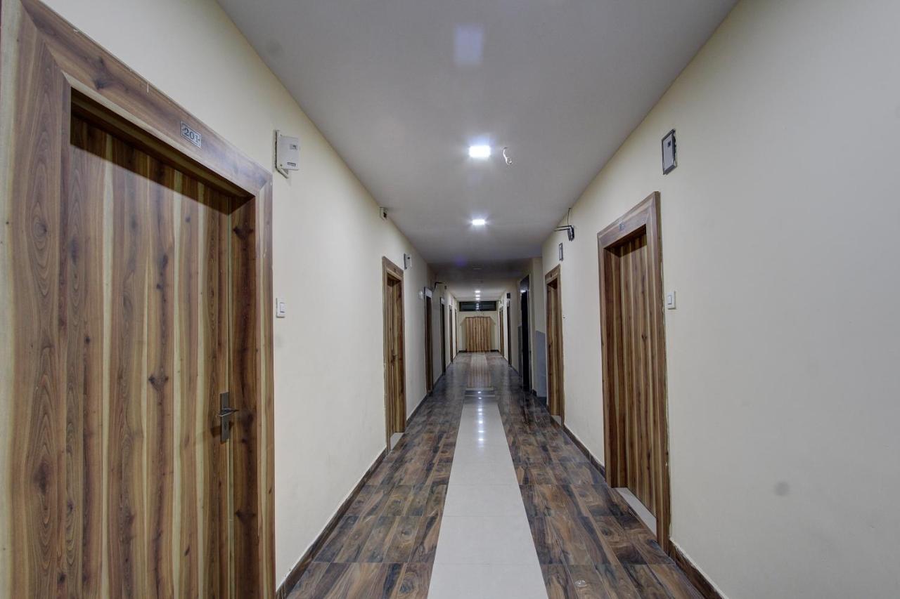 โอโย 38566 Mk โฮเต็ล แอนด์ ลอดจ์ Hotel กุลบาร์กา ภายนอก รูปภาพ